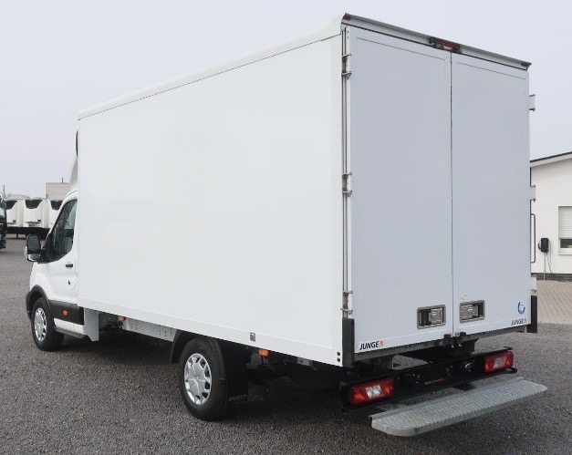 TITAN Transportfahrzeug von außen